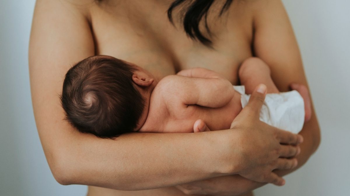 Breastfeeding Positions: 5 Holds for a Pain-Free Latch